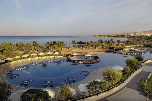 Visit Berenice Beach Club In Aqaba Expedia Berenice Beach Club Movenpick Resort Spa Tala Bay Aqaba
