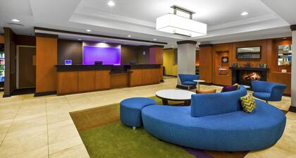 Fairfield Inn & Suites by Marriott Lexington North