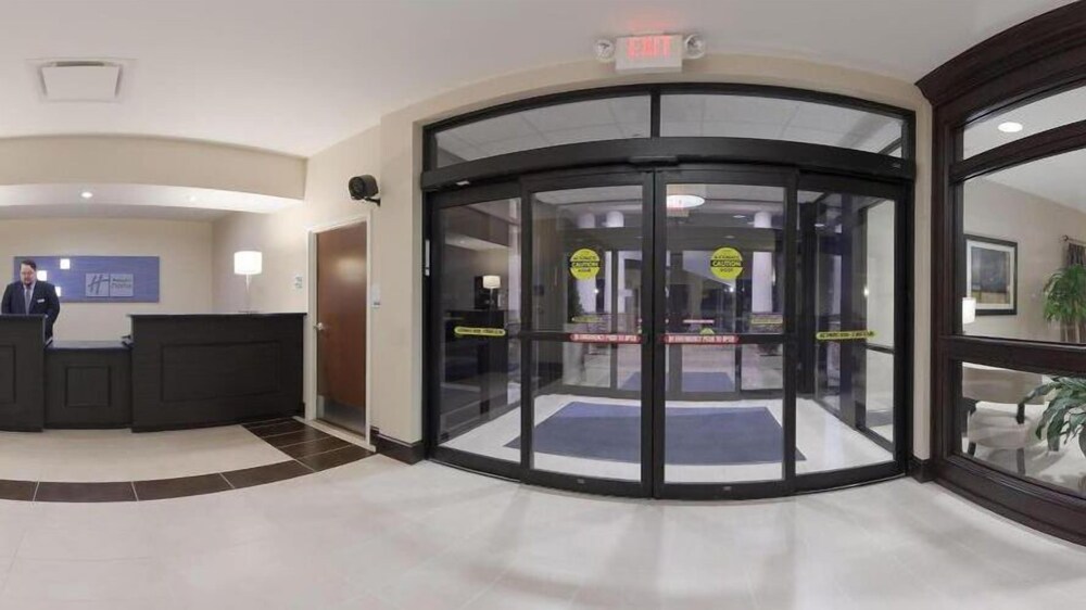 Holiday Inn Express Hotel Suites Williamsport In - 