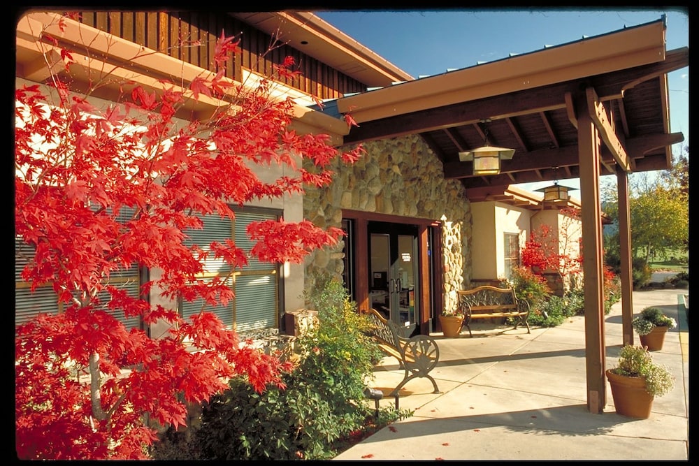 Mount Shasta Resort in Mount Shasta Best Rates & Deals on Orbitz