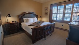 White Buffalo Club In Jackson Hole Wy Expedia