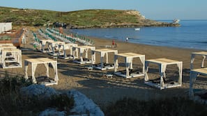 Spiaggia privata, sabbia bianca, navetta gratuita per la spiaggia
