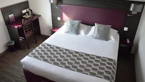 In-room safe, desk, blackout drapes, soundproofing