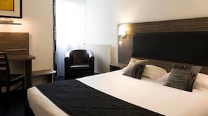 In-room safe, desk, blackout drapes, soundproofing