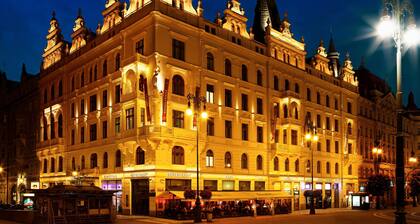 Hotel Kings Court