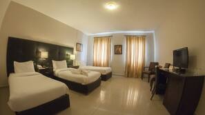 2 chambres, surmatelas, minibar, coffre-forts dans les chambres