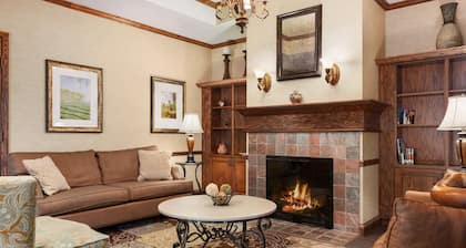Country Inn & Suites by Radisson, Asheville West, NC