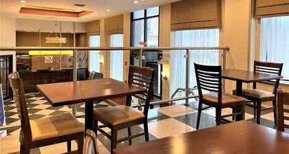 Sleep Inn Long Island City - Manhattan View