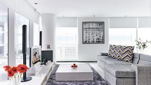 In-room safe, desk, laptop workspace, iron/ironing board