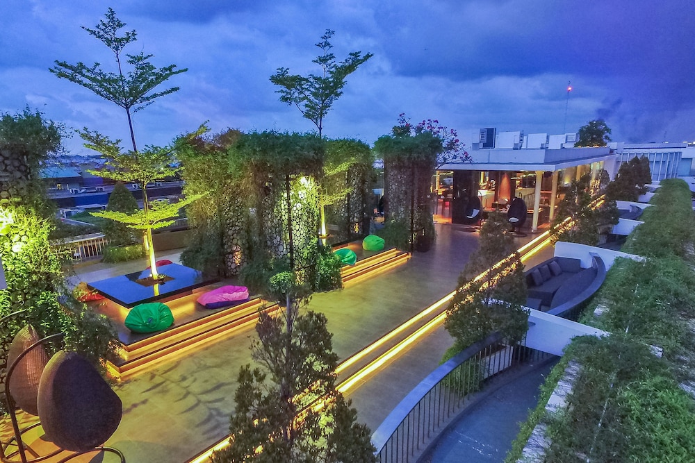 FM7 Resort Hotel Jakarta in Jakarta Best Rates & Deals on Orbitz