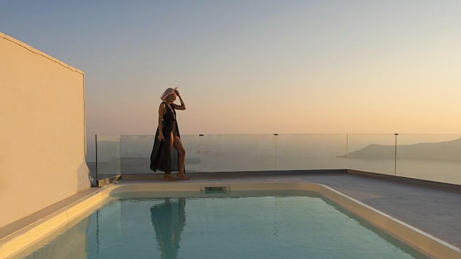Pearl on the Cliff Hotel & Suites