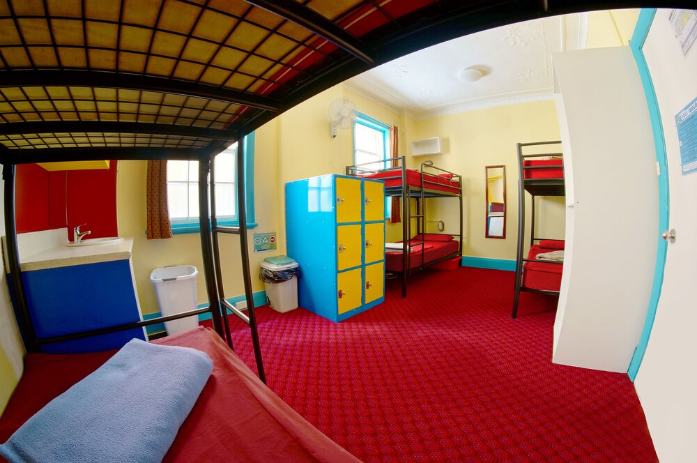 Room, Jolly Swagman Backpackers