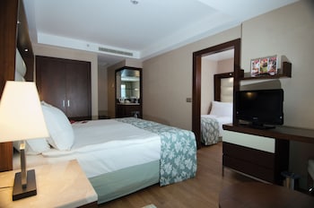 Ramada Plaza By Wyndham Antalya Reviews Photos Rates