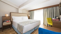 Ramada Plaza Antalya Economy Zimmer