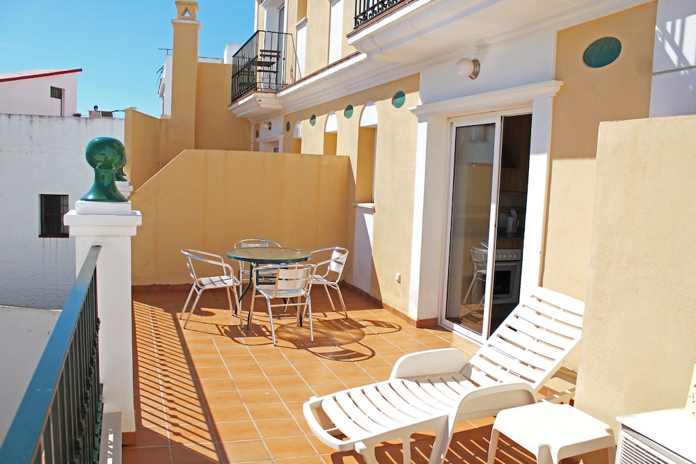 Foto - Apartamentos Nerjaluna