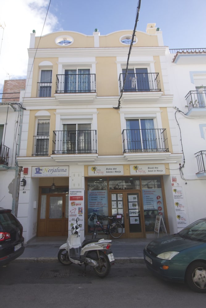 Foto - Apartamentos Nerjaluna