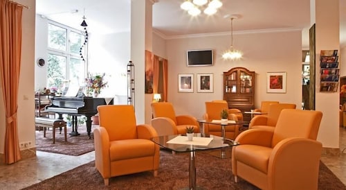 Hotel Haus Am Park 2019 Room Prices 74 Deals Reviews Expedia