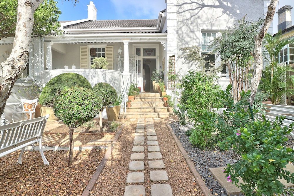 Parker Cottage in Cape Town, South Africa