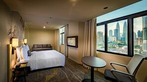 In-room safe, iron/ironing board, free WiFi, linens