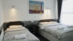 Free WiFi, linens