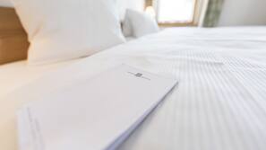 Premium bedding, in-room safe, desk, free WiFi