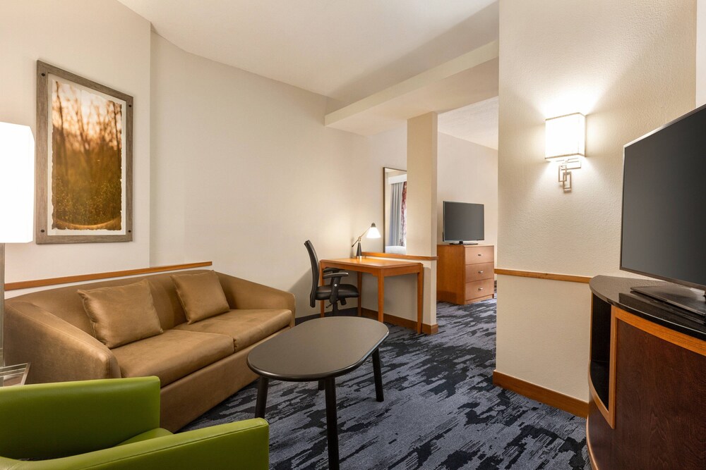 Fairfield Inn & Suites Jacksonville West/Chaffee Point