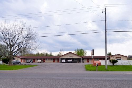 Great Place to stay Red Carpet Inn Pulaski near Pulaski 