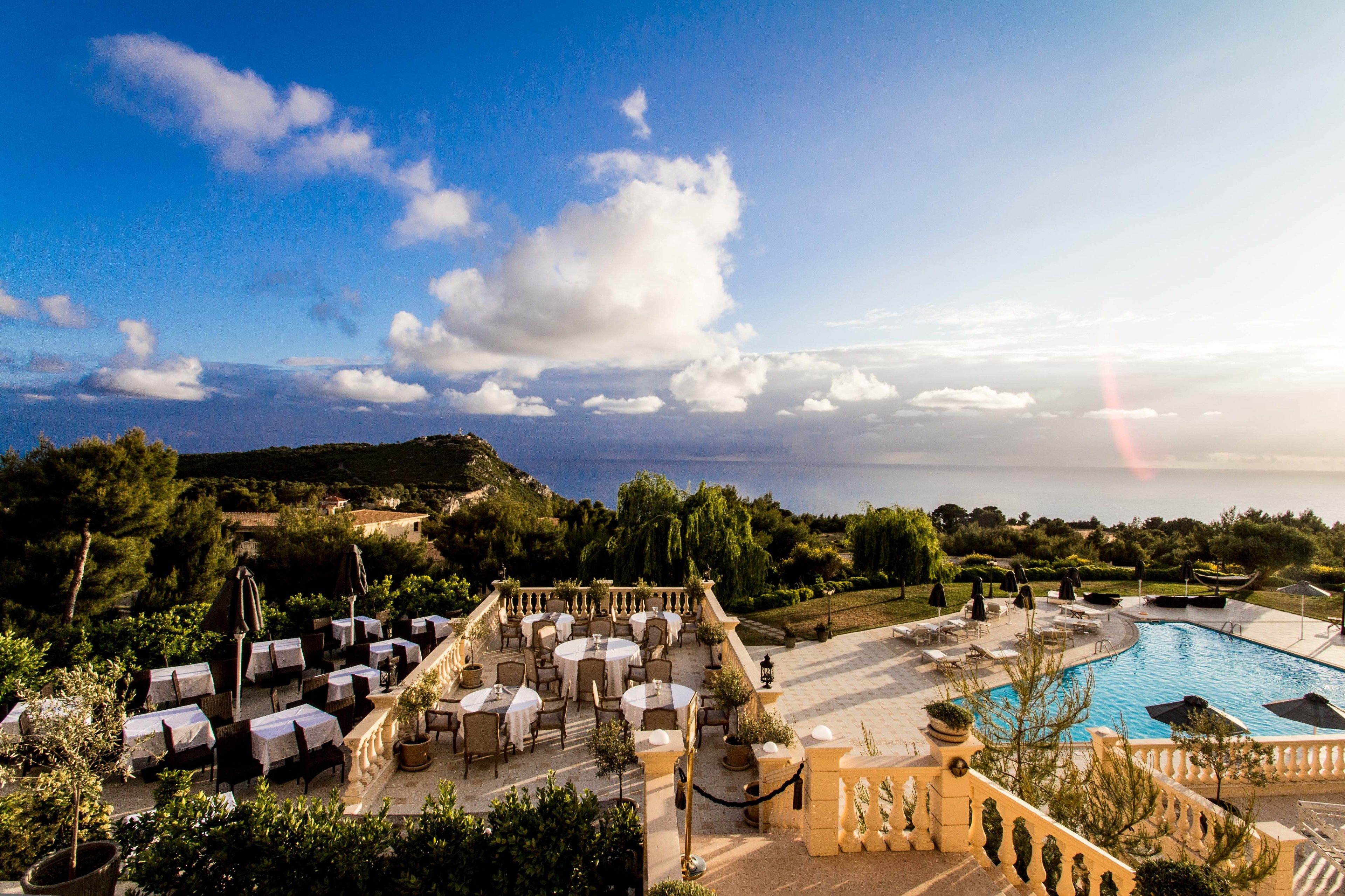 Mabely Grand Hotel in Kampíon, Greece