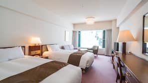 In-room safe, blackout curtains, free WiFi