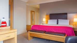 Egyptian cotton sheets, down comforters, in-room safe, desk