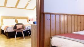 Minibar, coffre-forts dans les chambres, bureau, Wi-Fi gratuit