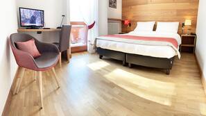 Minibar, coffre-forts dans les chambres, bureau, Wi-Fi gratuit