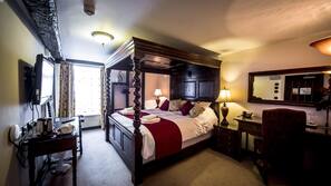 Premium bedding, individually decorated, individually furnished, desk