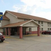 The 10 Best Hotels In Girard Kansas For 2019 Expedia Holiday Lodge