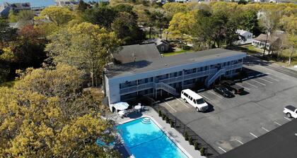 Ocean Breeze Motel