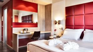 Biancheria da letto di alta qualità, minibar, cassaforte in camera