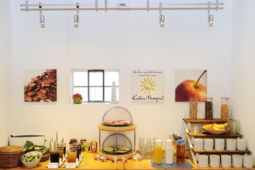 Photo - Hotel Karolinger - Self Check-In