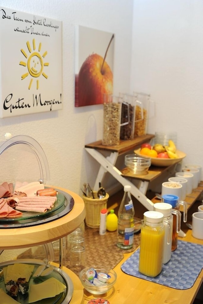 Photo - Hotel Karolinger - Self Check-In