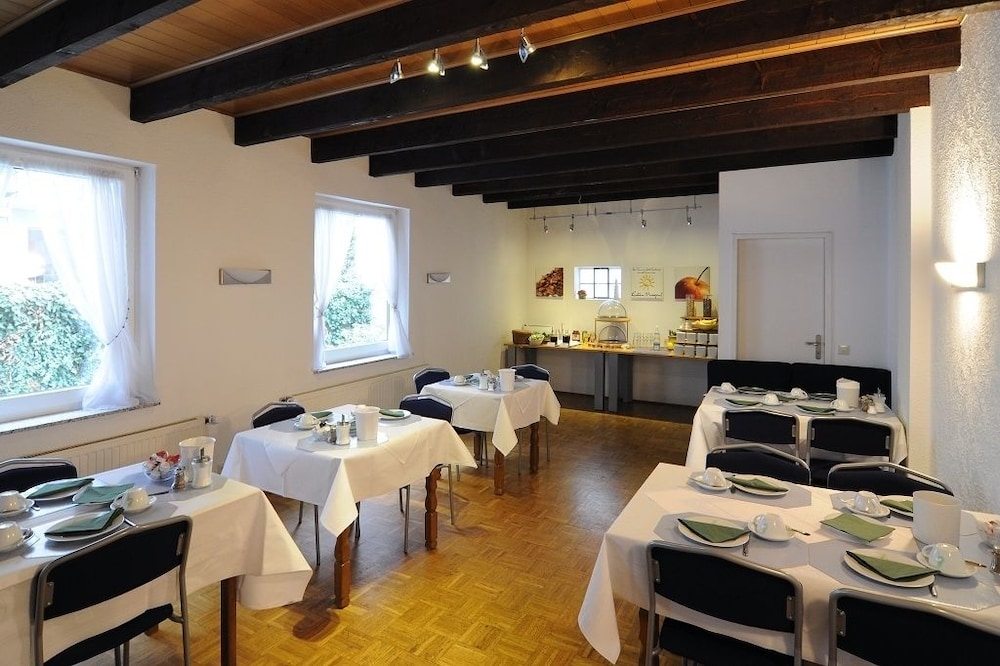 Photo - Hotel Karolinger - Self Check-In