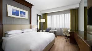 Minibar, in-room safe, individually decorated, individually furnished