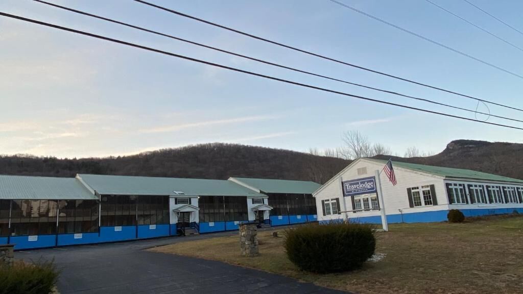 Travelodge by Wyndham Lincoln Near White Mountain in Lincoln, United States