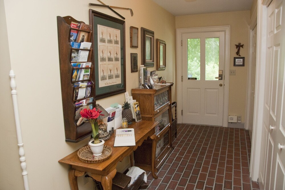 Red Bluff Cottage Bed Breakfast In Montgomery Cheap Hotel