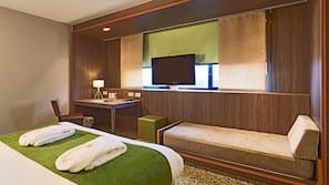 Minibar, in-room safe, desk, blackout drapes
