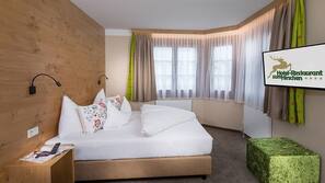 Hypo-allergenic bedding, in-room safe, individually decorated