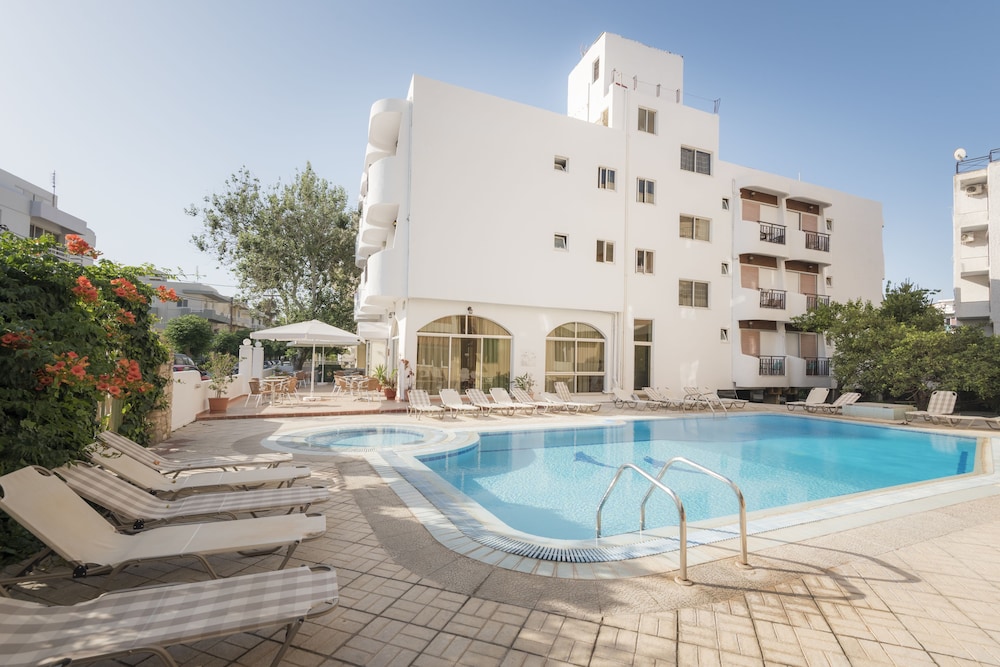 Foto - Captain's Hotel