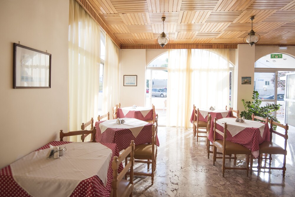 Foto - Captain's Hotel