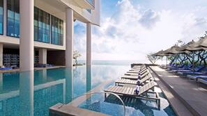 Outdoor pool, pool loungers