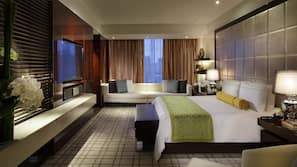 Premium bedding, down duvet, minibar, in-room safe