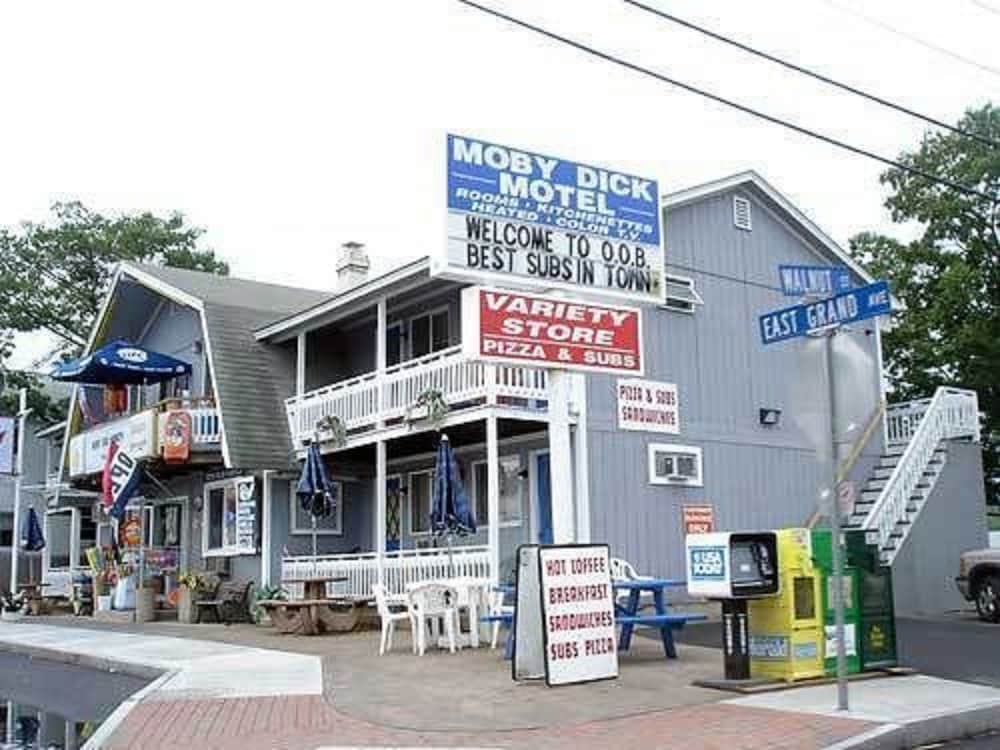 Moby Motel 2018 Room Prices Deals Reviews Expedia View From Hotel Featured Image