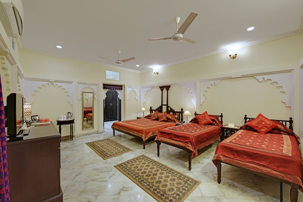 Hotel Swaroop Vilas in Udaipur, India